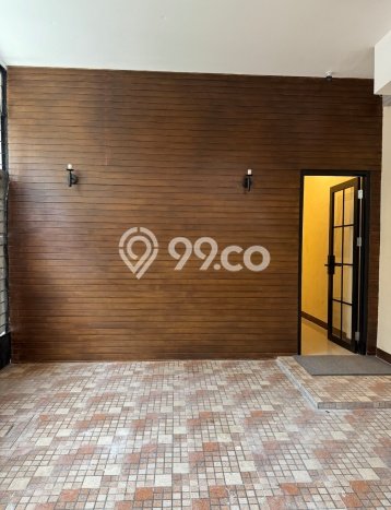 Ruko Dijual di Jakarta Barat LT 62m2 & LB 300m2 Lokasi Terbaik! Ruko Dijual di Jakarta Barat LT 62m2 & LB 300m2 Lokasi Terbaik!