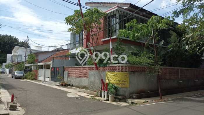 Rumah Luxury Modern Tanpa Renovasi di Bendungan Hilir Jakarta Pusat Rumah Luxury Modern Tanpa Renovasi di Bendungan Hilir Jakarta Pusat