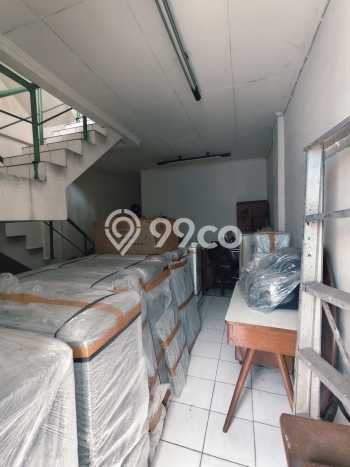 LOKASI PREMIUM! Ruko di Kalideres, Luas 262m2m², Jalan Utama, Kawasan Komersial LOKASI PREMIUM! Ruko di Kalideres, Luas 262m2m², Jalan Utama, Kawasan Komersial