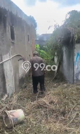 Tanah Dijual Lokasi Strategis di Jakarta Barat dengan Luas 650m2 Tanah Dijual Lokasi Strategis di Jakarta Barat dengan Luas 650m2