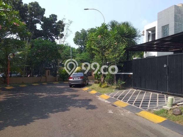Rumah Luxury Modern Siap Huni di BSD Puspita Loka Tangerang Rumah Luxury Modern Siap Huni di BSD Puspita Loka Tangerang