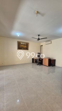 Disewakan! Rumah 4 Kamar Tidur &
2 Kamar Mandi di Alam Sutera, Tangerang Disewakan! Rumah 4 Kamar Tidur &
2 Kamar Mandi di Alam Sutera, Tangerang