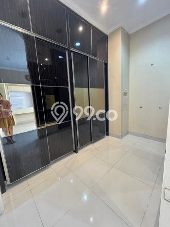 Jual Rumah Luas Megah Dengan View Cantik di Gading Serpong, Tangerang Jual Rumah Luas Megah Dengan View Cantik di Gading Serpong, Tangerang
