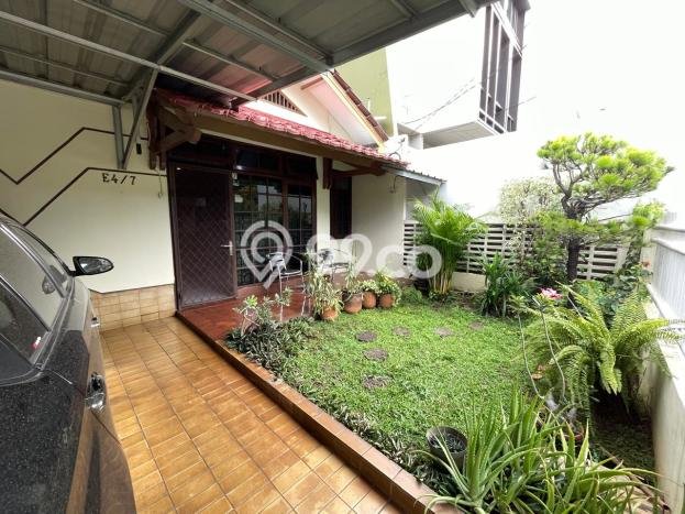 Rumah Elit Modern Siap Huni di Puri Indah Jakarta Barat Rumah Elit Modern Siap Huni di Puri Indah Jakarta Barat