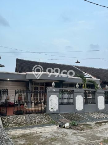 Jual Rumah Bagus Siap Huni LB 225m2 di Pamulang, Tangerang Selatan Jual Rumah Bagus Siap Huni LB 225m2 di Pamulang, Tangerang Selatan