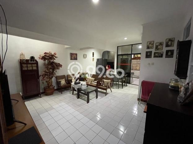 Rumah Elit Modern Siap Huni di Puri Indah Jakarta Barat Rumah Elit Modern Siap Huni di Puri Indah Jakarta Barat