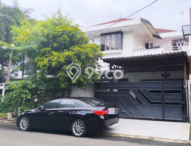 Rumah Elit Modern Siap Huni di Puri Indah Jakarta Barat Rumah Elit Modern Siap Huni di Puri Indah Jakarta Barat