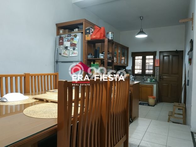 Rumah Elit LB 200m2 Siap Huni Desain Elegan di Puri Indah, Jakarta Barat Rumah Elit LB 200m2 Siap Huni Desain Elegan di Puri Indah, Jakarta Barat