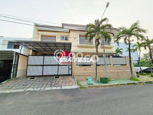 Rumah Luxury Modern Siap Huni di Puri Indah Jakarta Barat Rumah Luxury Modern Siap Huni di Puri Indah Jakarta Barat