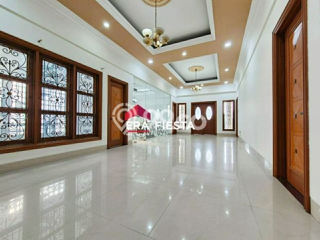 Rumah Luxury Modern Siap Huni di Puri Indah Jakarta Barat Rumah Luxury Modern Siap Huni di Puri Indah Jakarta Barat