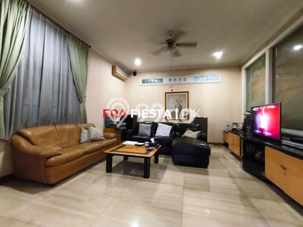 Jual Rumah Luas Megah Dengan View Cantik di Kedoya Baru, Jakarta Barat Jual Rumah Luas Megah Dengan View Cantik di Kedoya Baru, Jakarta Barat