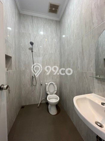 Dijual Rumah Luas Elegan Dengan View Eksklusif di Muara Karang, Jakarta Utara Dijual Rumah Luas Elegan Dengan View Eksklusif di Muara Karang, Jakarta Utara