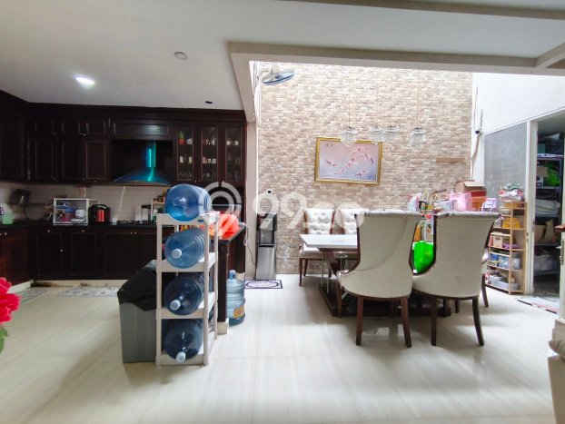 Rumah Modern 3 Kamar Terawat di , Dekat Pusat Perbelanjaan, Jakarta Barat Rumah Modern 3 Kamar Terawat di , Dekat Pusat Perbelanjaan, Jakarta Barat