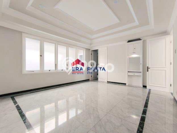 Dijual Rumah Luas Elegan Dengan View Cantik di Puri Indah, Jakarta Barat Dijual Rumah Luas Elegan Dengan View Cantik di Puri Indah, Jakarta Barat