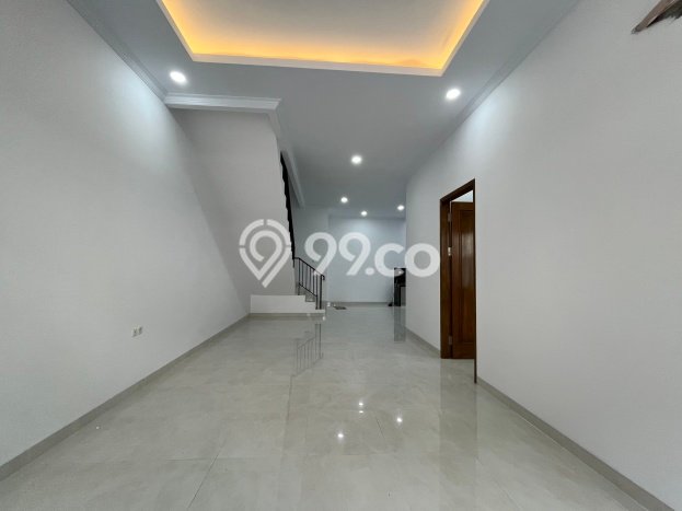 Dijual Rumah Luas Elegan Dengan View Eksklusif di Muara Karang, Jakarta Utara Dijual Rumah Luas Elegan Dengan View Eksklusif di Muara Karang, Jakarta Utara