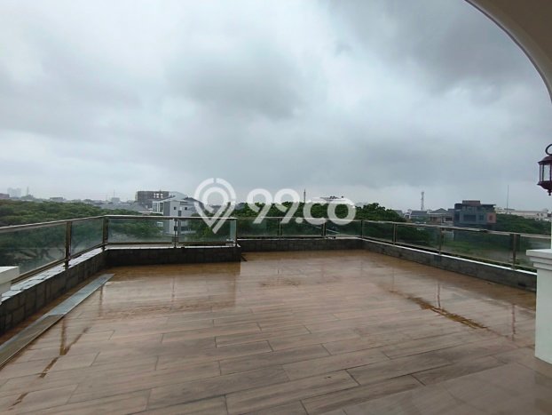 For Sale! Luxury House LT 250m2 Desain Modern di Green Lake City For Sale! Luxury House LT 250m2 Desain Modern di Green Lake City