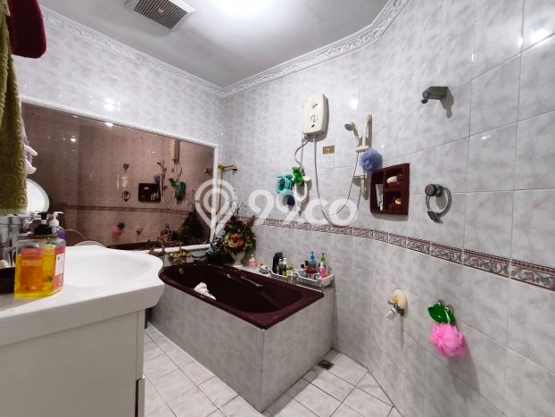Dijual Rumah Luas Elegan Dengan View Eksklusif di Muara Karang, Jakarta Utara Dijual Rumah Luas Elegan Dengan View Eksklusif di Muara Karang, Jakarta Utara