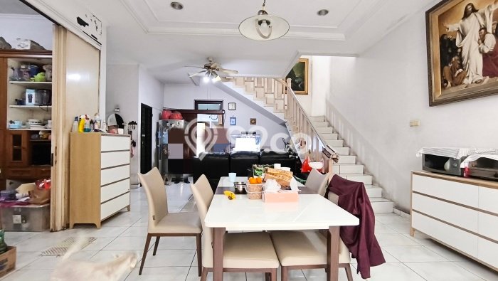 Rumah Elit Modern Siap Huni di Puri Indah Jakarta Barat Rumah Elit Modern Siap Huni di Puri Indah Jakarta Barat