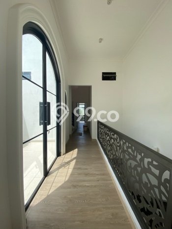 Dijual Hunian Rumah Terawat 4 Kamar di Joglo, Jakarta Barat Dijual Hunian Rumah Terawat 4 Kamar di Joglo, Jakarta Barat