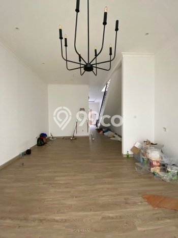 Dijual Hunian Rumah Terawat 4 Kamar di Joglo, Jakarta Barat Dijual Hunian Rumah Terawat 4 Kamar di Joglo, Jakarta Barat