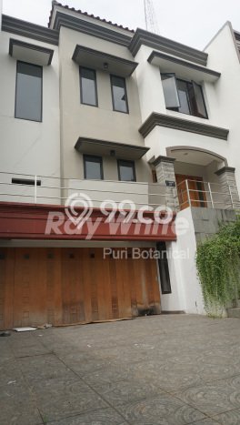 Rumah Strategis di Meruya, Akses ke Meruya, Jakarta Barat, Jakarta Barat - 4 KT Rumah Strategis di Meruya, Akses ke Meruya, Jakarta Barat, Jakarta Barat - 4 KT