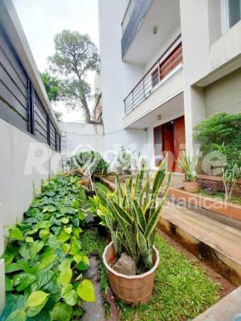 PROMO SPESIAL! Jual Rumah Premium di Permata Buana, Jakarta Barat, Luas Tanah 180m² LB 370m² PROMO SPESIAL! Jual Rumah Premium di Permata Buana, Jakarta Barat, Luas Tanah 180m² LB 370m²