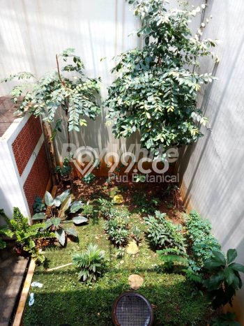Rumah Elit Modern Tanpa Renovasi di Permata Buana Jakarta Barat Rumah Elit Modern Tanpa Renovasi di Permata Buana Jakarta Barat