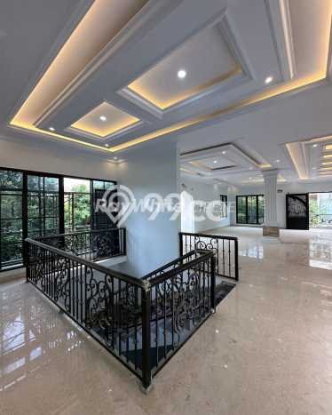 Jual Rumah Mewah Megah Dengan View Cantik di Cipete, Jakarta Selatan Jual Rumah Mewah Megah Dengan View Cantik di Cipete, Jakarta Selatan