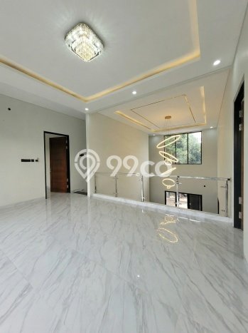Ready to Use! Luxury House LT 307m2 Desain Modern di Radio Dalam Ready to Use! Luxury House LT 307m2 Desain Modern di Radio Dalam