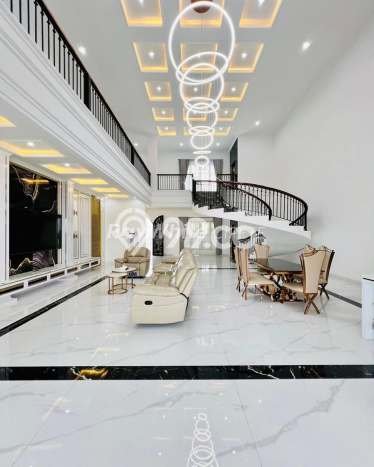 Dijual Rumah Mewah Elegan Dengan View Eksklusif di Pondok Indah, Jakarta Selatan Dijual Rumah Mewah Elegan Dengan View Eksklusif di Pondok Indah, Jakarta Selatan