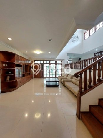 Rumah Elit LB 400m2 Siap Pakai Desain Elegan di Pondok Indah, Jakarta Selatan Rumah Elit LB 400m2 Siap Pakai Desain Elegan di Pondok Indah, Jakarta Selatan