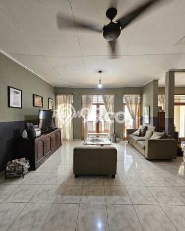 Dijual Rumah Luas Elegan Dengan View Cantik di Lebak Bulus, Jakarta Selatan Dijual Rumah Luas Elegan Dengan View Cantik di Lebak Bulus, Jakarta Selatan