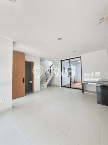 Ready to Use! Premium House LT 90m2 Desain Modern di Fatmawati Ready to Use! Premium House LT 90m2 Desain Modern di Fatmawati