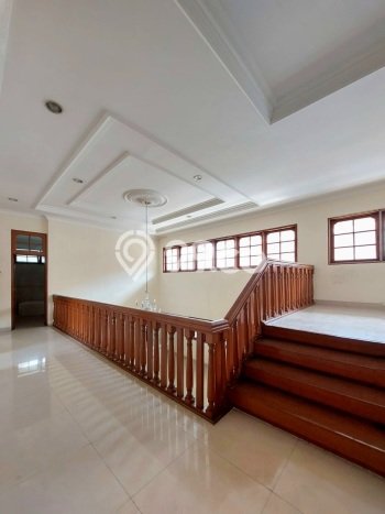 Rumah Elit LB 400m2 Siap Pakai Desain Elegan di Pondok Indah, Jakarta Selatan Rumah Elit LB 400m2 Siap Pakai Desain Elegan di Pondok Indah, Jakarta Selatan