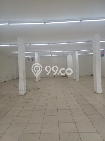 Unit Ruko disewakan di Pondok Aren Tangerang Selatan dengan LT 378m2 / LB 576m2 Unit Ruko disewakan di Pondok Aren Tangerang Selatan dengan LT 378m2 / LB 576m2