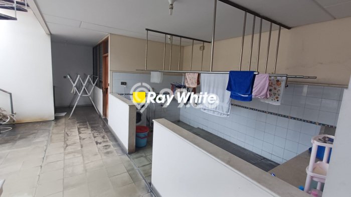 Rumah Elit Modern Tanpa Renovasi di Intercon Jakarta Barat Rumah Elit Modern Tanpa Renovasi di Intercon Jakarta Barat