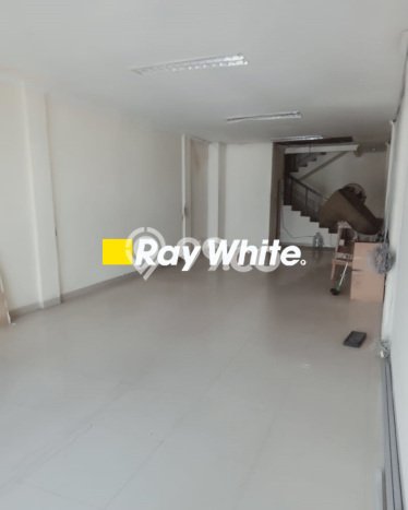 Ruko di Meruya, Luas 272m², Pusat Bisnis, Mainroad Ruko di Meruya, Luas 272m², Pusat Bisnis, Mainroad