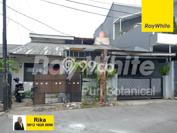 Rumah Mewah LB 250m2 Siap Pakai Desain Elegan di Joglo, Jakarta Barat Rumah Mewah LB 250m2 Siap Pakai Desain Elegan di Joglo, Jakarta Barat
