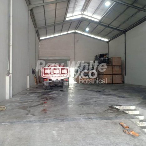 Gudang Dijual di Tangerang LT 576m2 & LB 523m2 Lokasi Terbaik! Gudang Dijual di Tangerang LT 576m2 & LB 523m2 Lokasi Terbaik!