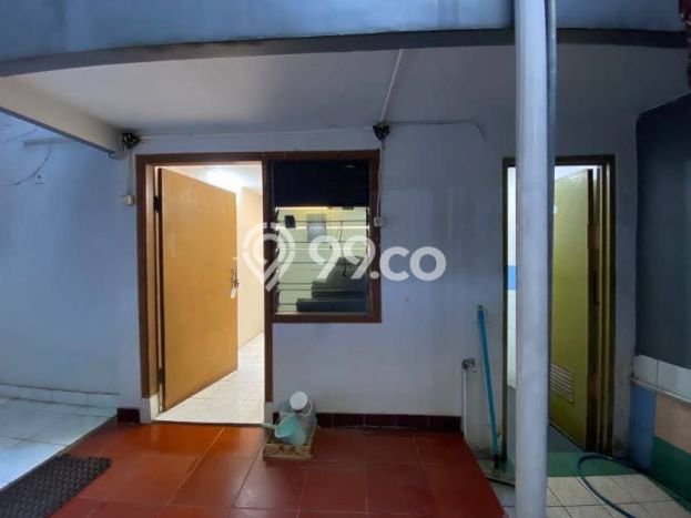 Ready to Use! Premium House LT 176m2 Desain Modern di Halim Perdana Kusuma Ready to Use! Premium House LT 176m2 Desain Modern di Halim Perdana Kusuma