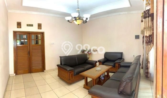 Ready to Use! Premium House LT 176m2 Desain Modern di Halim Perdana Kusuma Ready to Use! Premium House LT 176m2 Desain Modern di Halim Perdana Kusuma