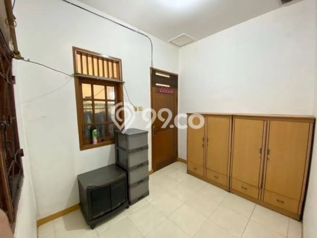 Ready to Use! Premium House LT 176m2 Desain Modern di Halim Perdana Kusuma Ready to Use! Premium House LT 176m2 Desain Modern di Halim Perdana Kusuma