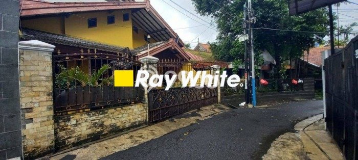 Rumah Elit LB 250m2 Siap Pakai Desain Elegan di Tomang, Jakarta Barat Rumah Elit LB 250m2 Siap Pakai Desain Elegan di Tomang, Jakarta Barat