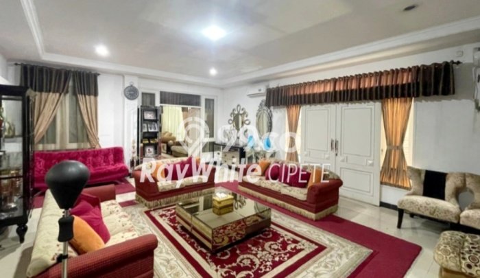 Hunian Mewah LB 450m2 Siap Huni Desain Elegan di Meruya, Jakarta Barat Hunian Mewah LB 450m2 Siap Huni Desain Elegan di Meruya, Jakarta Barat