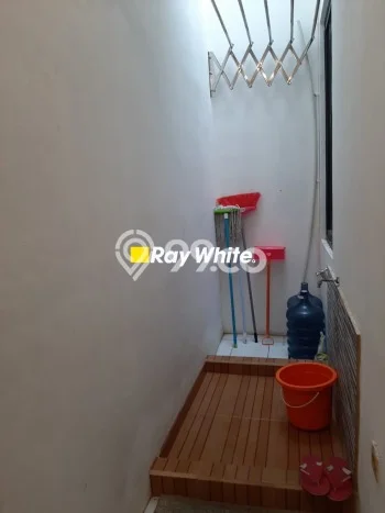 Jual Rumah Strategis Bagus Punya 2 KT di Ciledug Tangerang SHM Jual Rumah Strategis Bagus Punya 2 KT di Ciledug Tangerang SHM