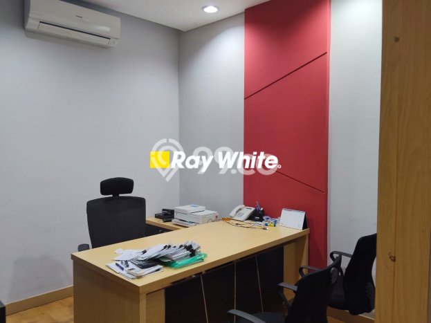 Komersial Dijual di Prime Area Jakarta Barat Luas 85m2 Komersial Dijual di Prime Area Jakarta Barat Luas 85m2