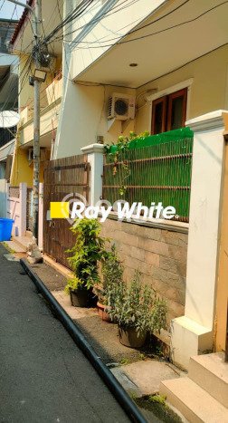 Dijual Rumah Modern 3 KT di Tanjung Duren Utara, Jakarta Barat Dijual Rumah Modern 3 KT di Tanjung Duren Utara, Jakarta Barat