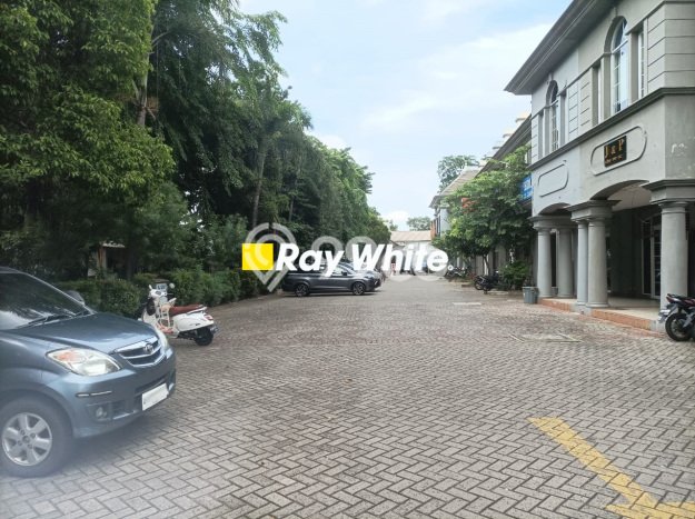 Ruko For Rent Kawasan Joglo, Luas 100m², Lokasi Komersial Ruko For Rent Kawasan Joglo, Luas 100m², Lokasi Komersial