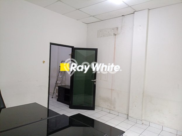 Ruko For Rent Kawasan Joglo, Luas 100m², Lokasi Komersial Ruko For Rent Kawasan Joglo, Luas 100m², Lokasi Komersial