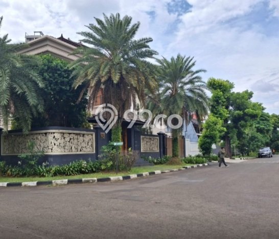 Jual Rumah Mewah Megah Dengan View Eksklusif di Jaka Sampurna, Bekasi Jual Rumah Mewah Megah Dengan View Eksklusif di Jaka Sampurna, Bekasi